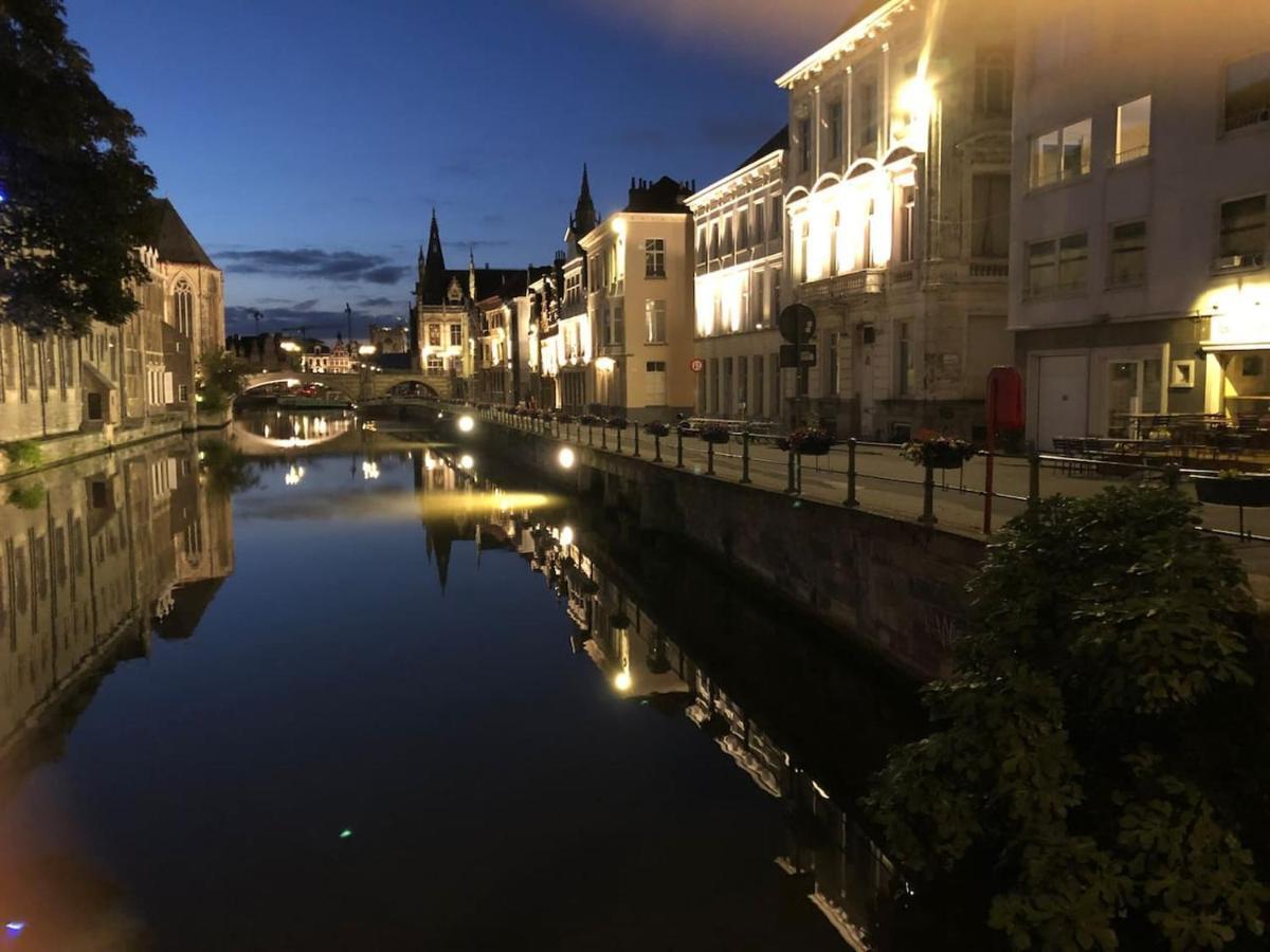 Studio Medieval City Center At River De Leie Ghent Exterior photo